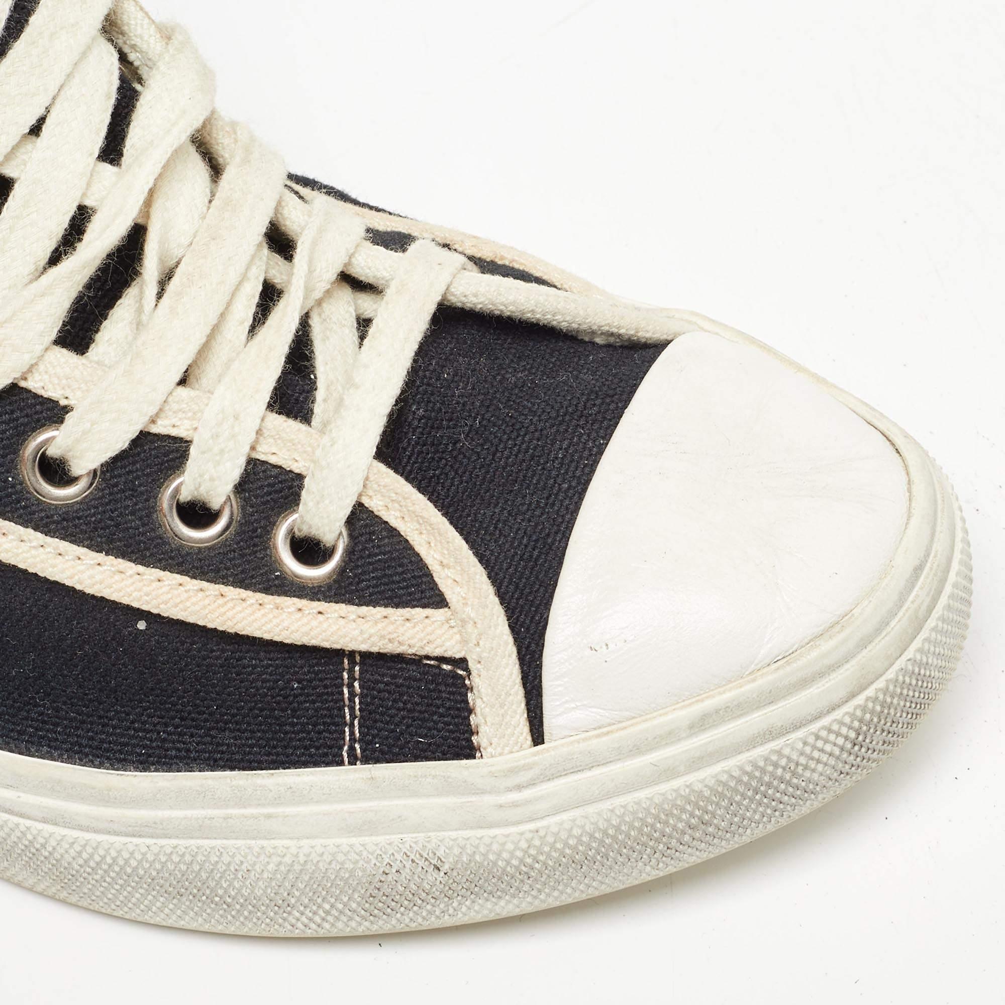 Women's Saint Laurent Black/White Canvas and Leather Star Applique High Top Sneakers  For Sale
