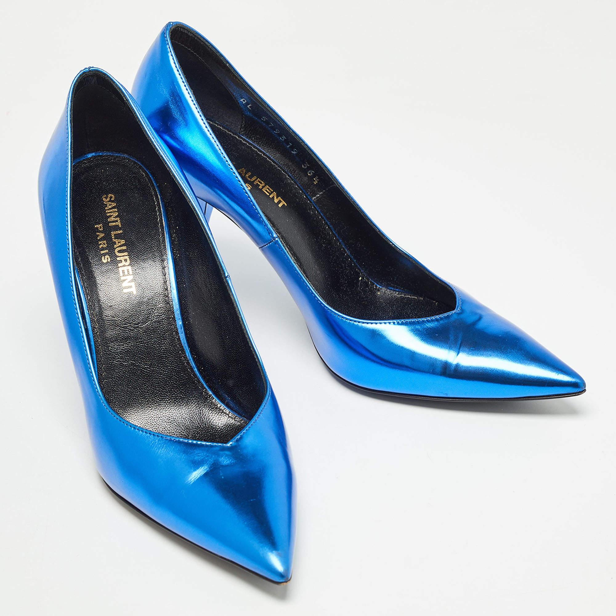 Saint Laurent escarpins à bout pointu en cuir bleu, taille 36,5 Bon état - En vente à Dubai, Al Qouz 2