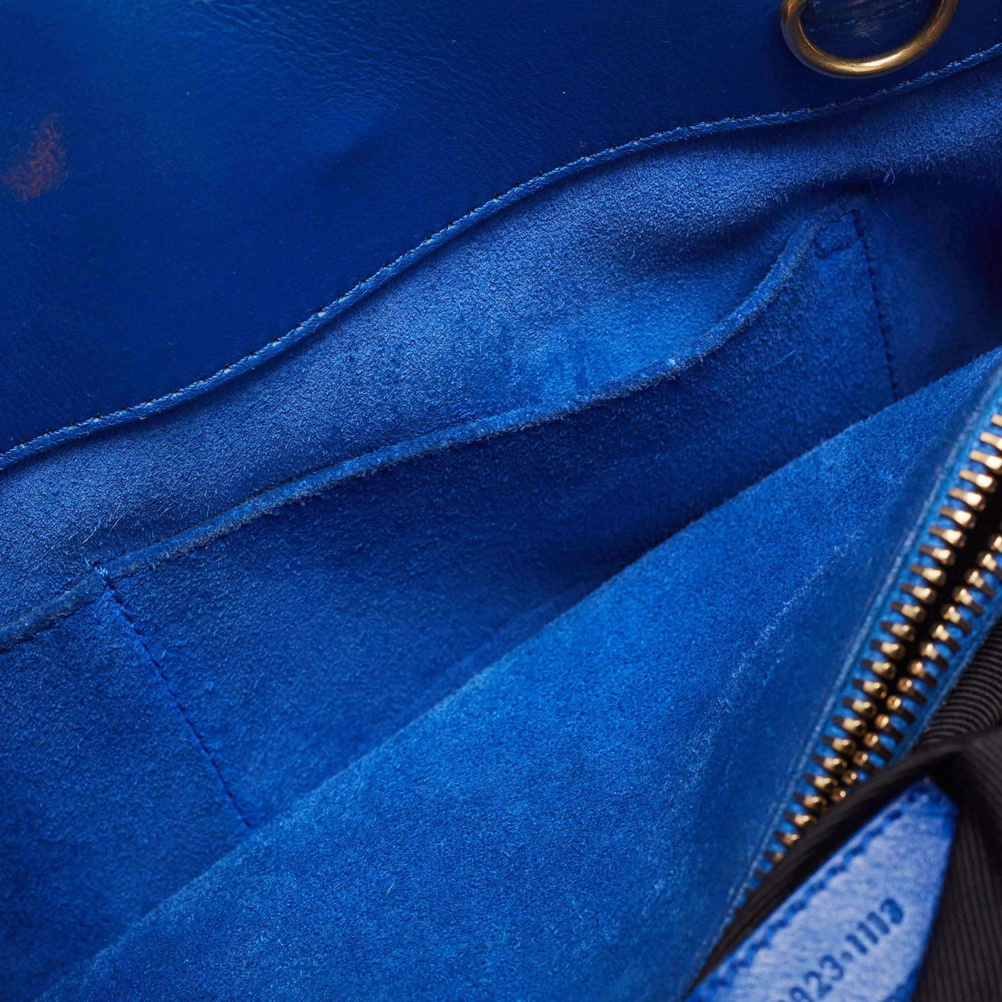 Blaue klassische Sac De Jour-Tasche aus Leder von Saint Laurent im Angebot 7