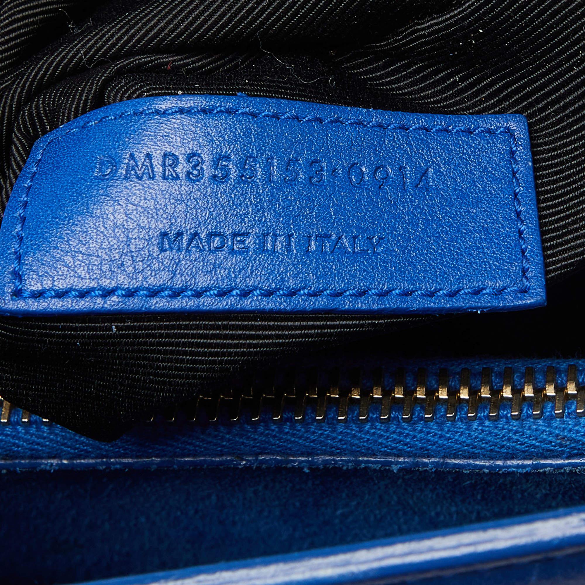 Saint Laurent - Petit sac de jour classique en cuir bleu en vente 7