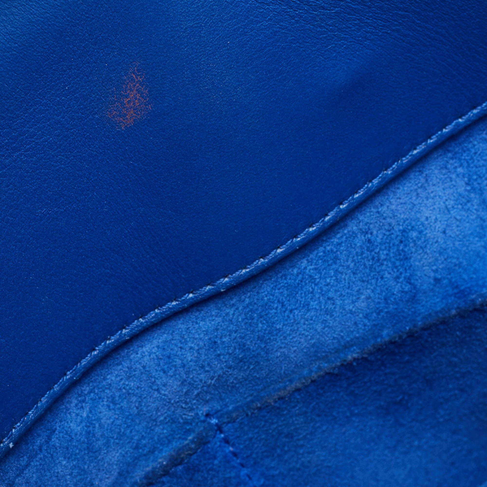 Saint Laurent Blue Leather Small Classic Sac De Jour Tote For Sale 10