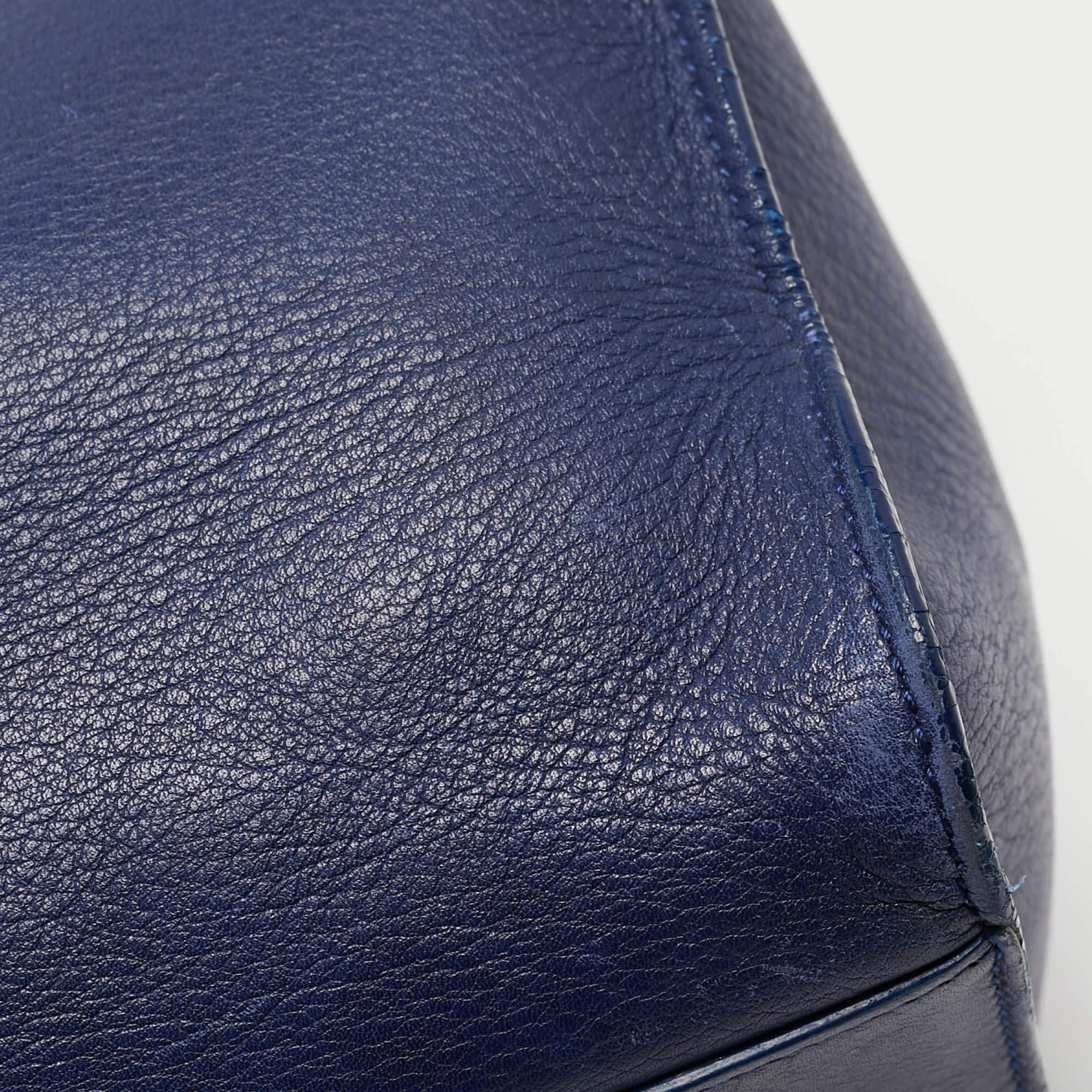 Saint Laurent Blue Leather Small Ligne Y Cabas Chyc Tote For Sale 8