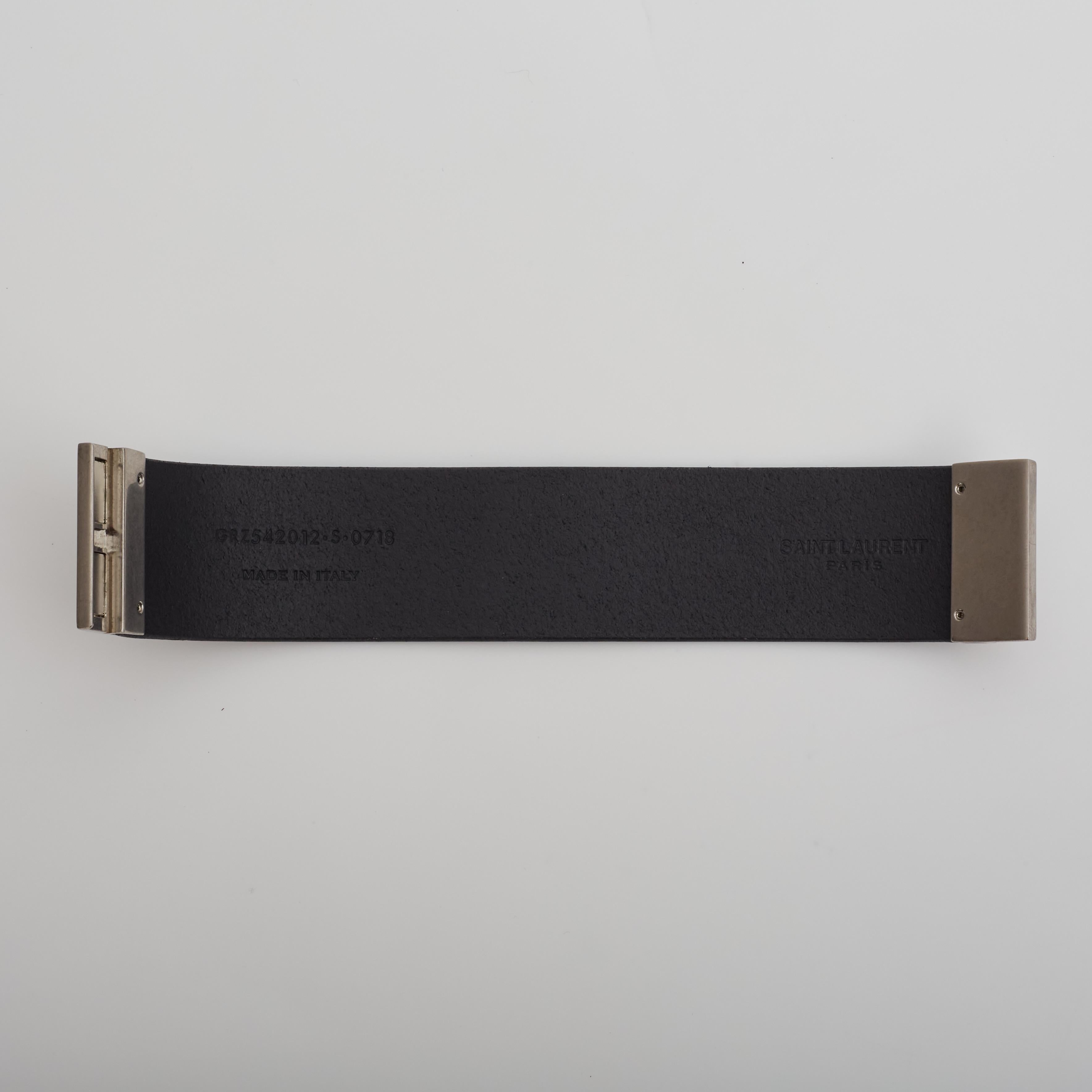 Saint Laurent Brown Leather Bracelet Cuff (542012) In Excellent Condition For Sale In Montreal, Quebec