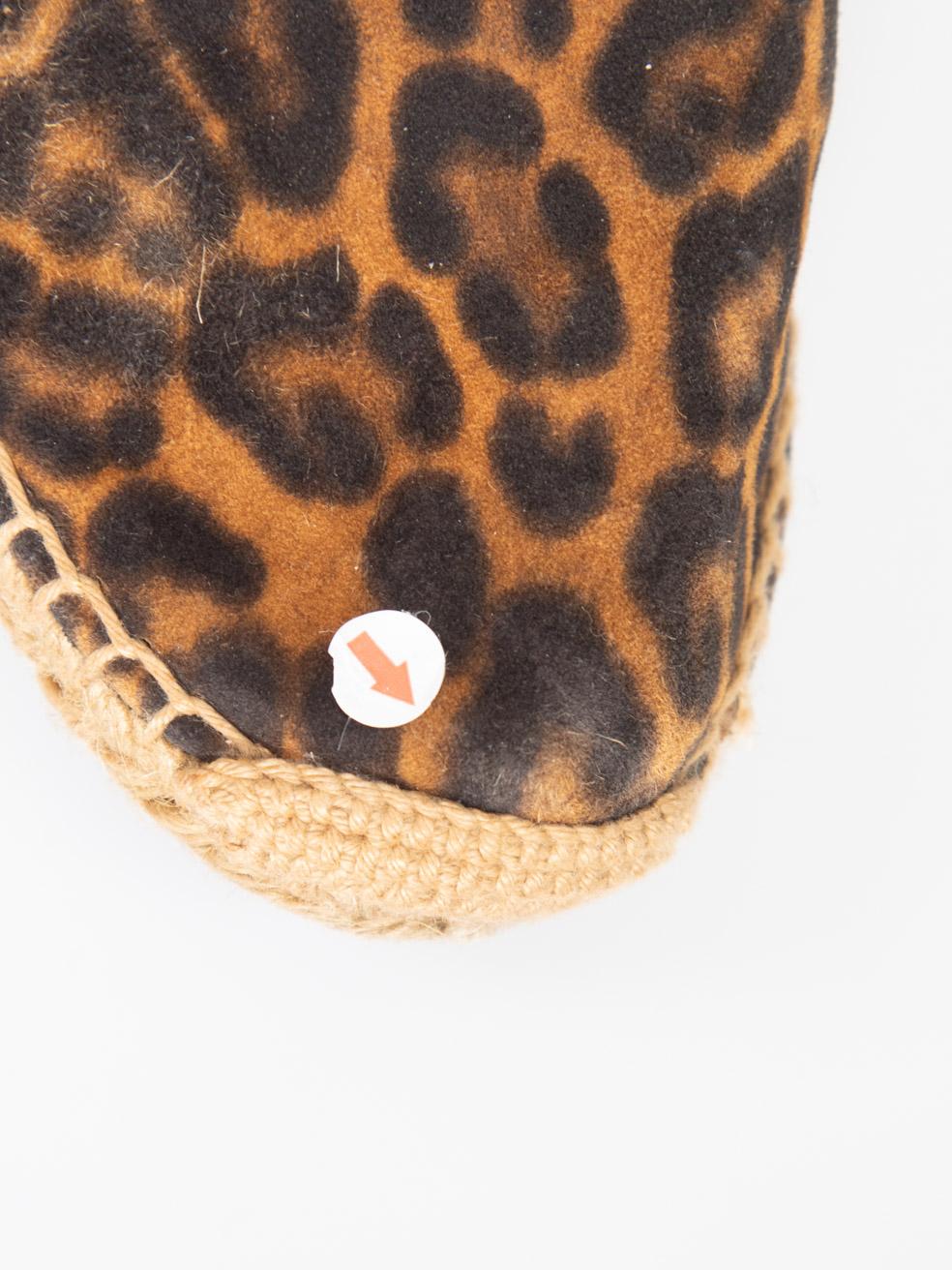 Saint Laurent Braun Leopard Wildleder Espadrilles Größe IT 37 im Angebot 4