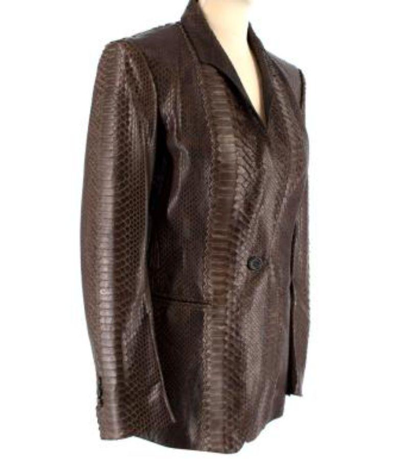 Yves Saint Laurent Brown Vintage Python Single-Breasted Blazer

- Beautiful brown python blazer
- Button closure
- Pockets
- Fully lined

Material:
Real Python

Made in Italy.

Good vintage condition

Professional clean only.

PLEASE NOTE, THESE