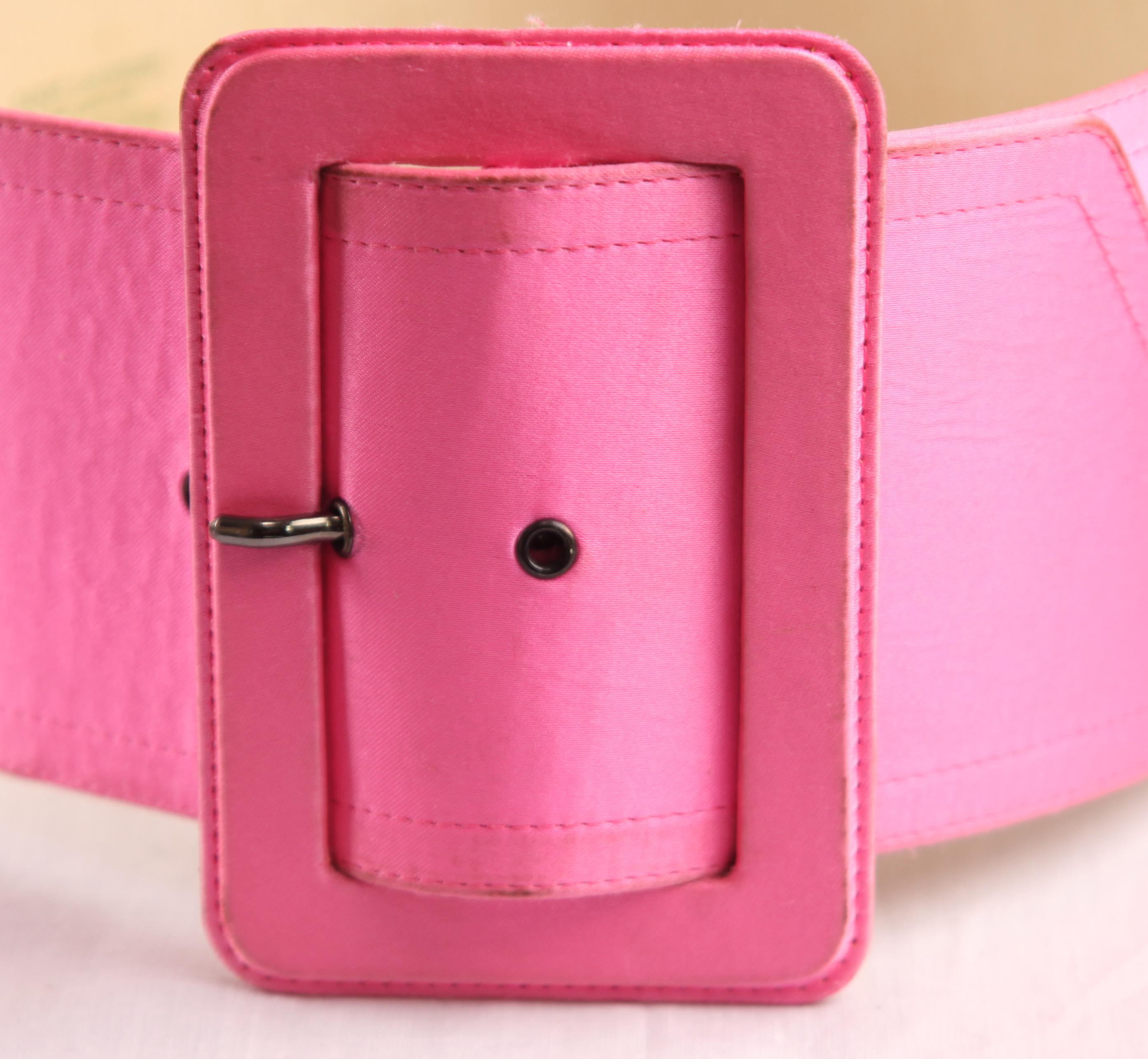Rosa Saint Laurent  cintura in seta rosa bubblegum, anni '80 circa
