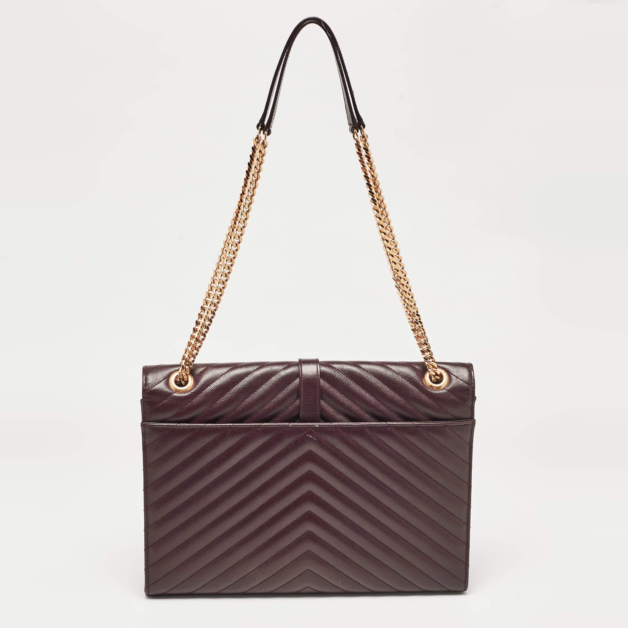 Saint Laurent Burgundy Chevron Leather Large Monogram Envelope Shoulder Bag In Good Condition For Sale In Dubai, Al Qouz 2