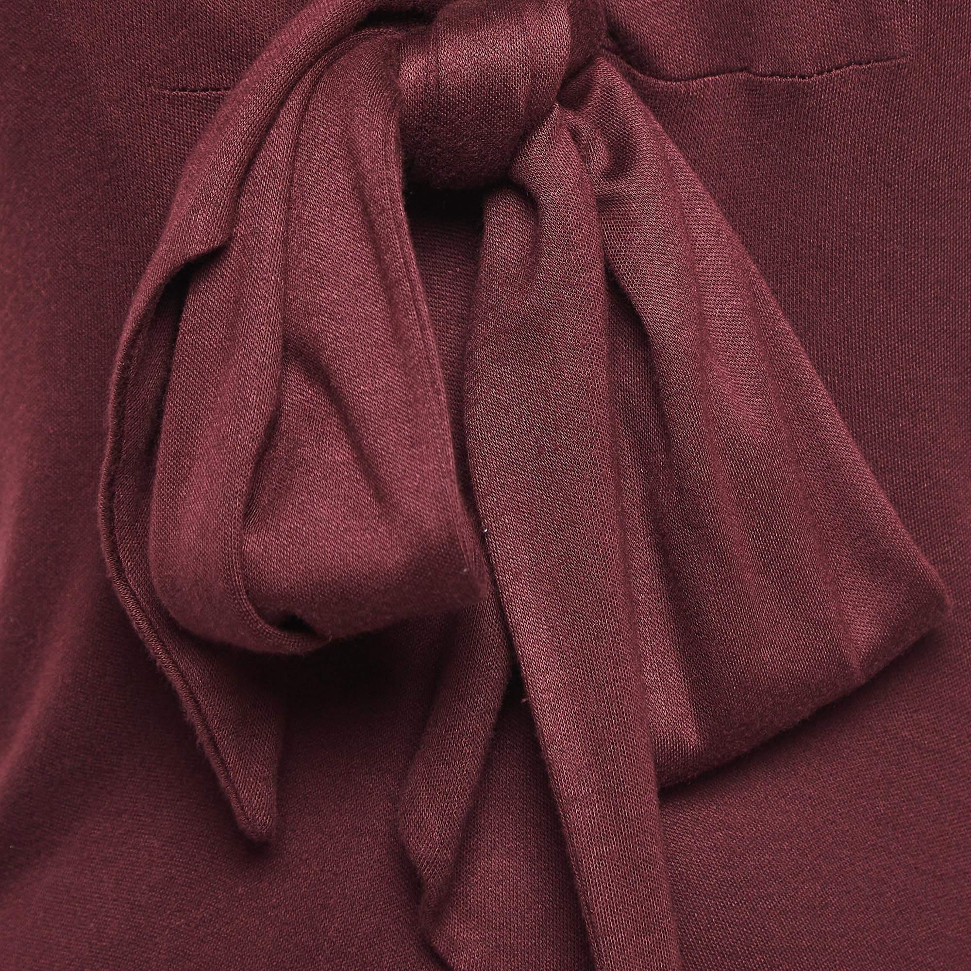 Saint Laurent - Top in maglia bordeaux con dettaglio a fiocco - S In condizioni buone in vendita a Dubai, Al Qouz 2