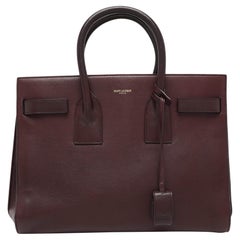 Saint Laurent Burgunderfarbene klassische Sac De Jour Tragetasche aus Leder