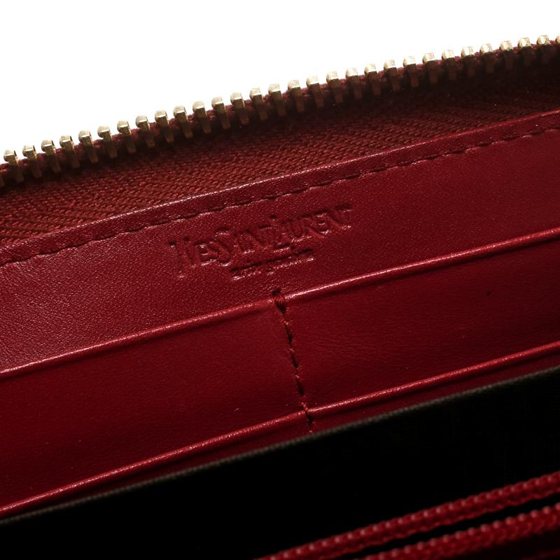 Women's Saint Laurent Burgundy Patent Leather Bell De Jour Zip Around Wallet
