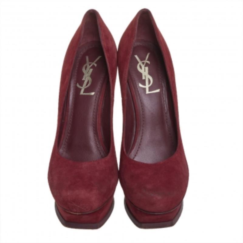 Be at the top of your fashion game by donning these Saint Laurent pumps. Fashionable and chic, these Tribtoo pumps flaunt an alluring silhouette with a timeless appeal and are crafted from burgundy suede. They are finished with chunky platforms and