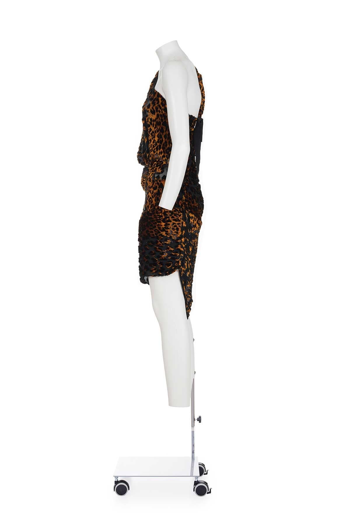 Spring Summer 2017 iconic one shoulder animalier dress by Saint Laurent by Anthony Vaccarello
48% silk 27% polyester 25% viscose
