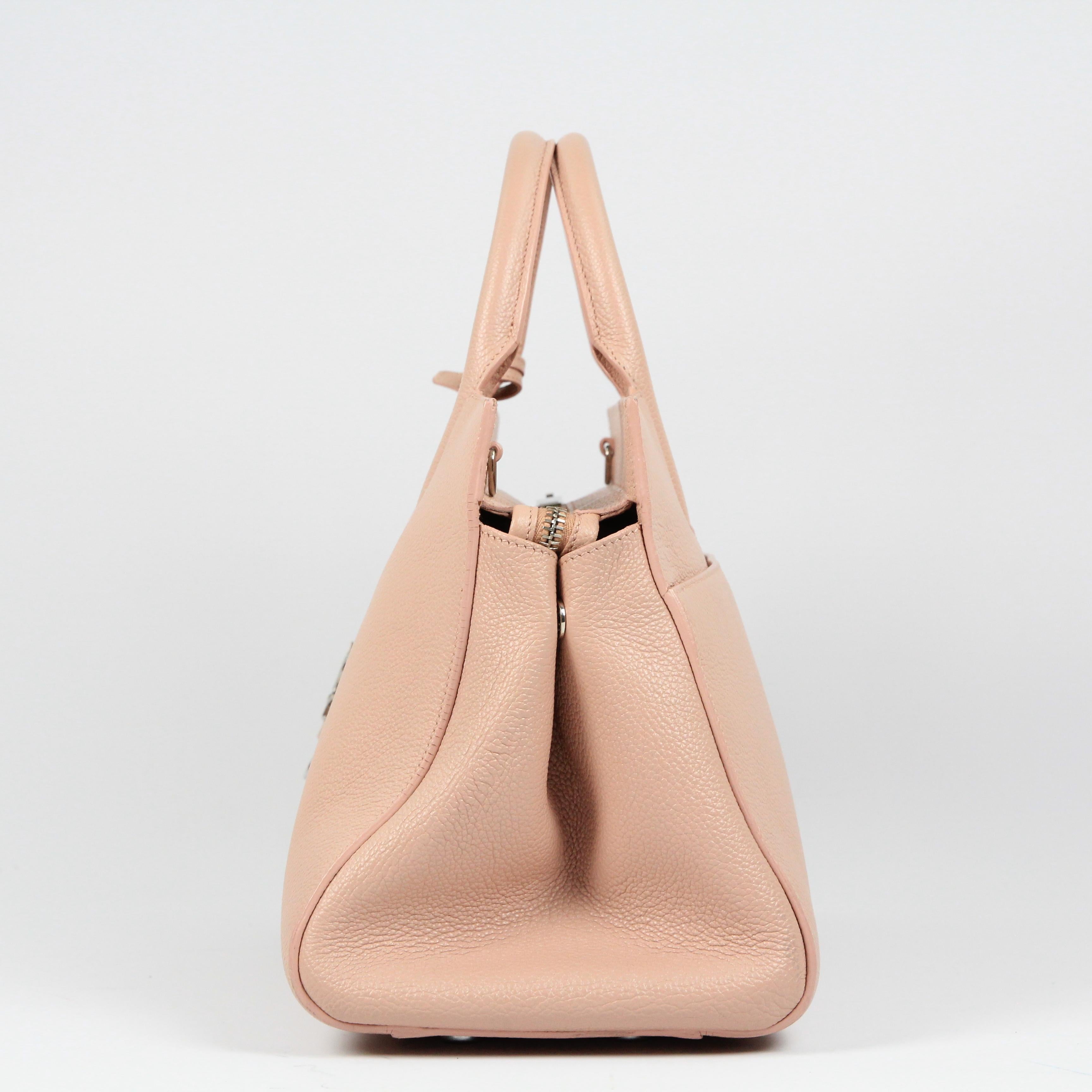 Saint Laurent Cabas Rive Gauche leather handbag For Sale 12