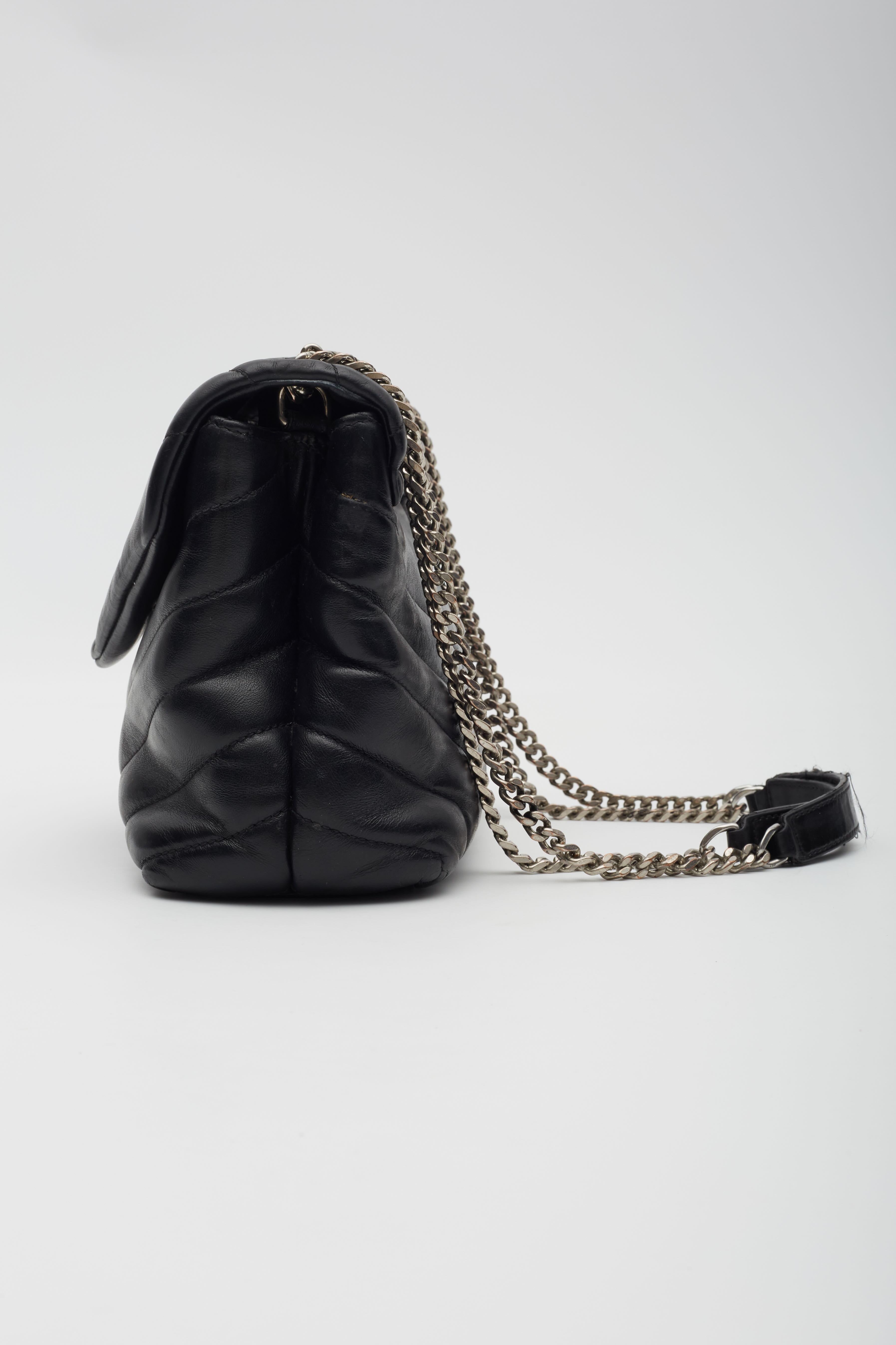 Saint Laurent Calfskin Black Toy Loulou Bag Silver (Pre Loved) For Sale 6