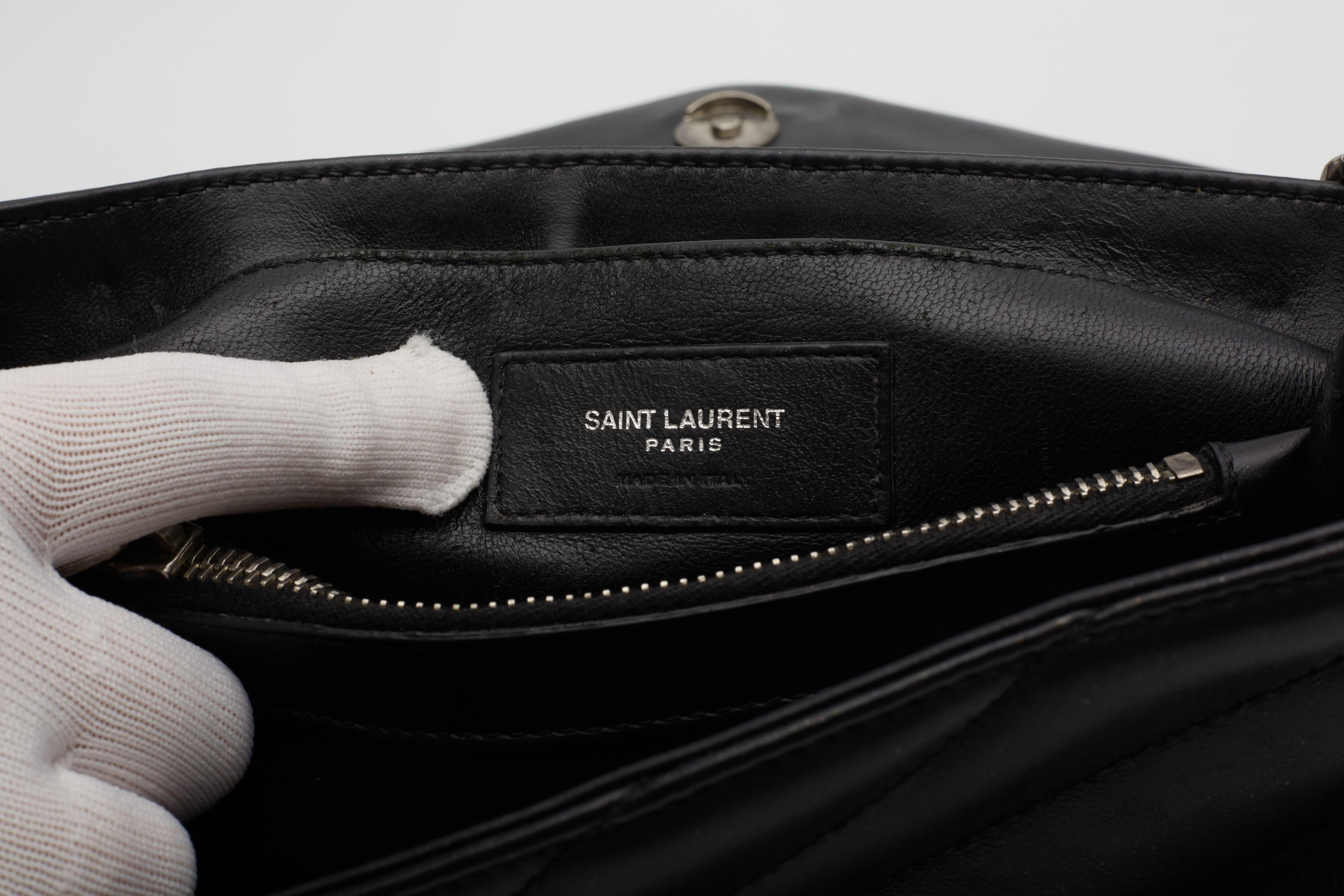 Saint Laurent Calfskin Black Toy Loulou Bag Silver (Pre Loved) For Sale 10