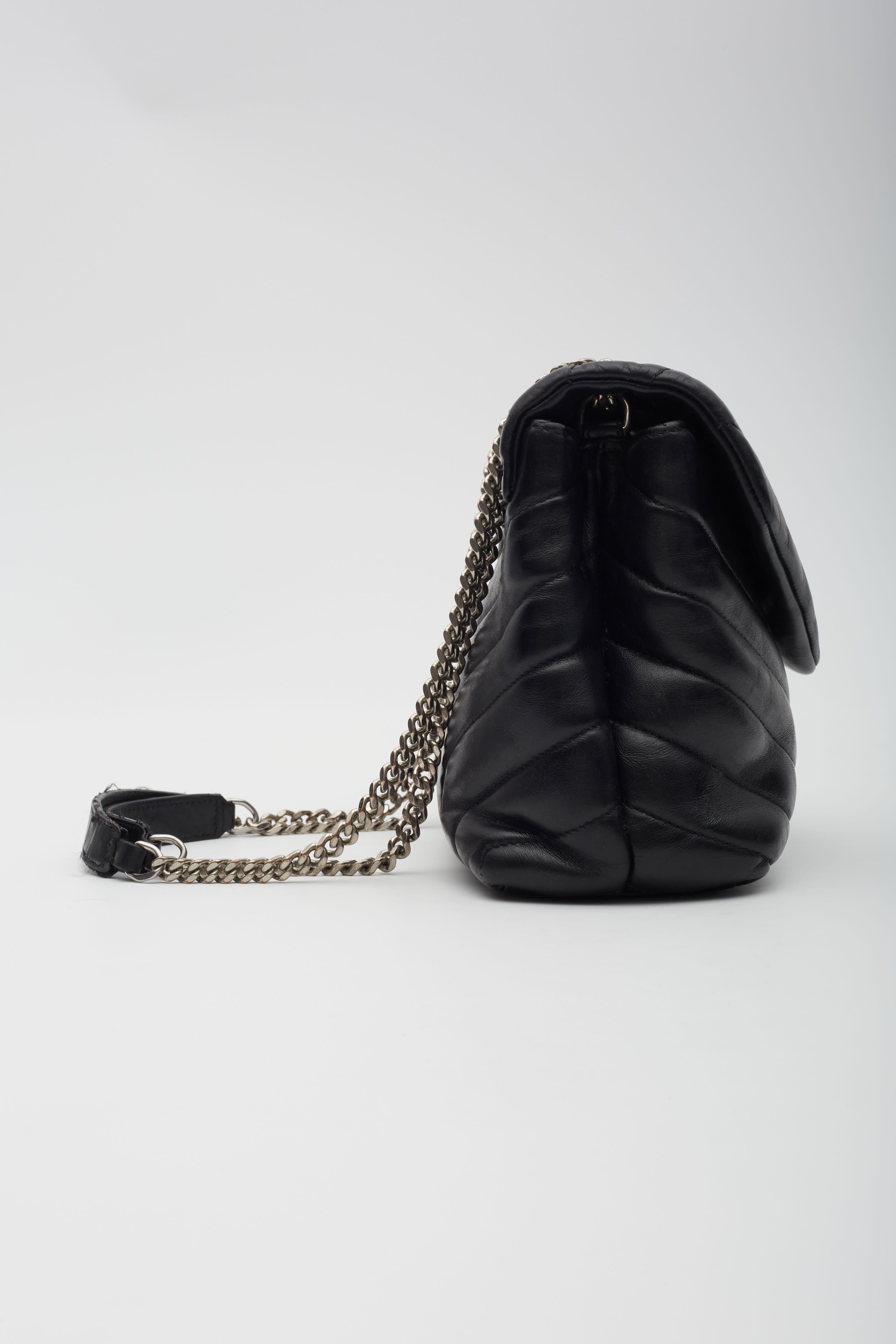 Saint Laurent Calfskin Black Toy Loulou Bag Silver (Pre Loved) For Sale 5