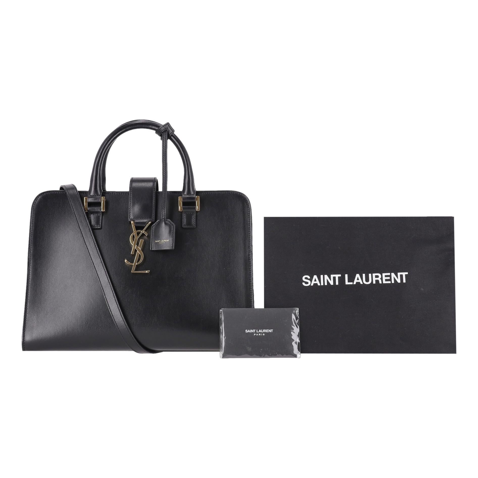 Saint Laurent Borsa Tote Piccola Cabas in pelle di vitello con logo 'YSL'

Borsa in pelle nera liscia con logo 