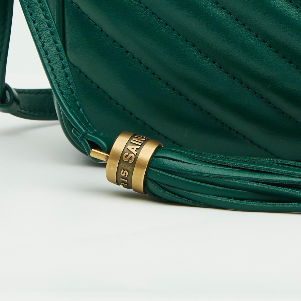 Saint Laurent Matelasse Lou Kameratasche aus Kalbsleder Matelasse mit Monogramm in Grün (612544) 4