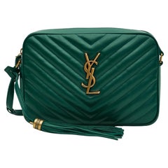 Saint Laurent - Sac pour appareil photo Lou Monogramme en cuir de veau matelassé vert (612544)