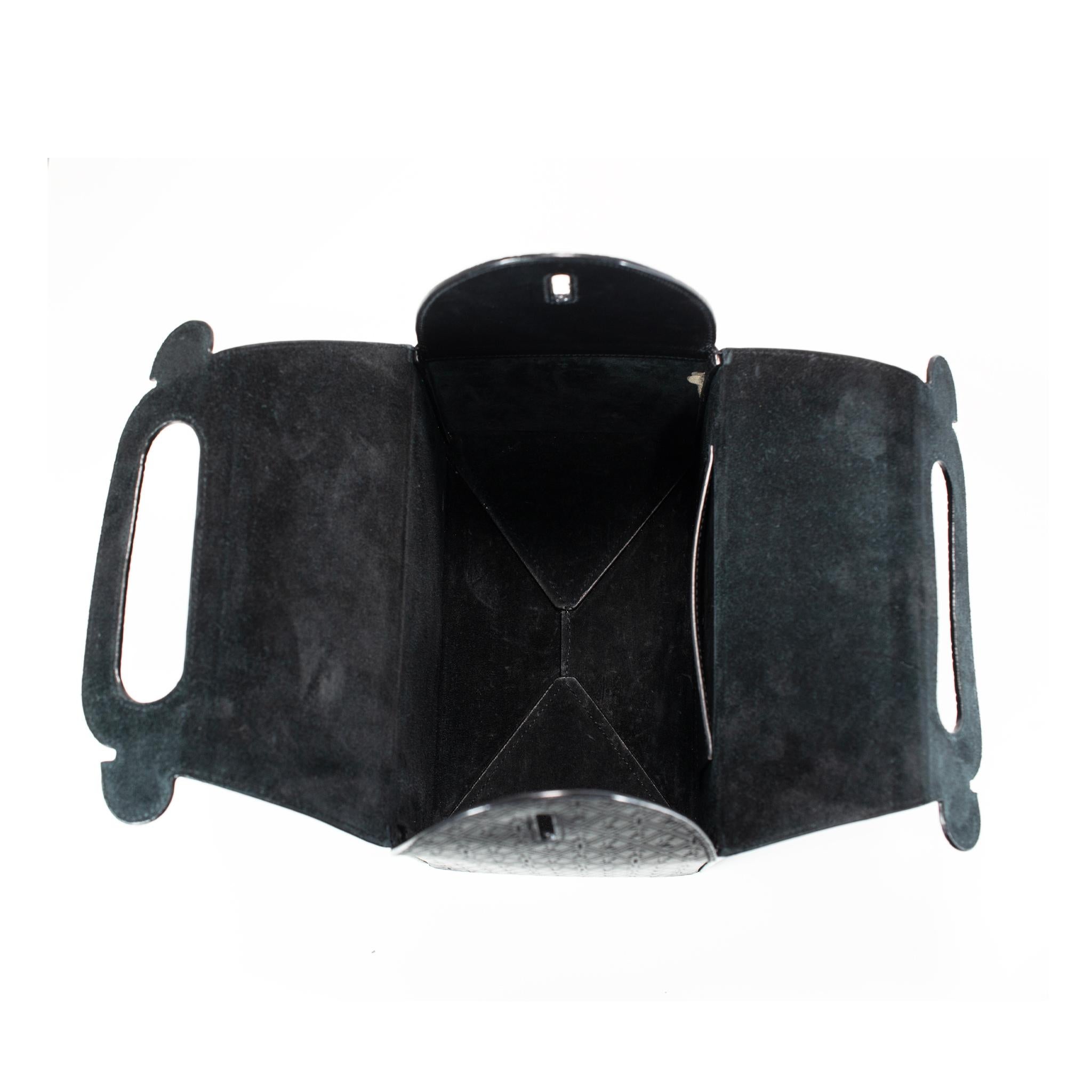 Saint Laurent Calfskin Monogram Take Away Black Box Top Handle Bag Excellent état - En vente à Houston, US