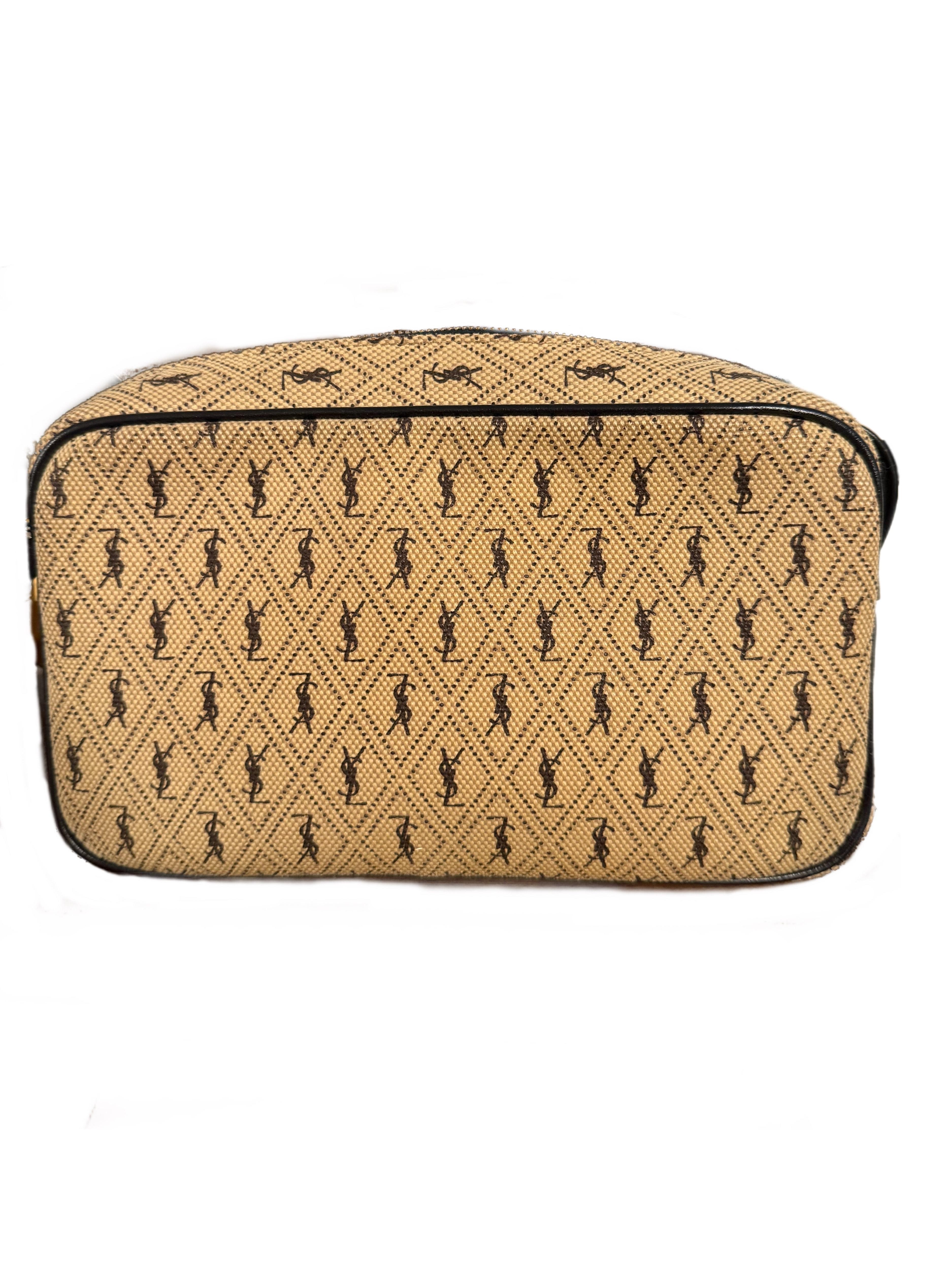 Saint Laurent Borsa fotografica in tela Monogram All Over Beige In condizioni buone in vendita a Humacao, PR