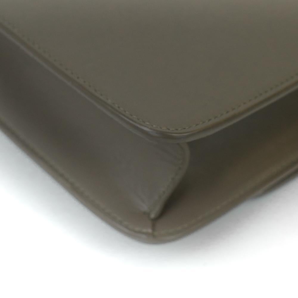 SAINT LAURENT Carre Umhängetasche aus grauem Leder 5