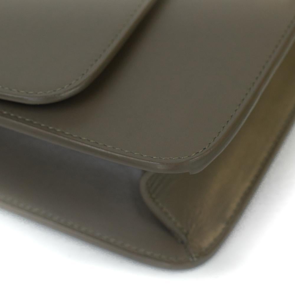SAINT LAURENT Carre Umhängetasche aus grauem Leder 3