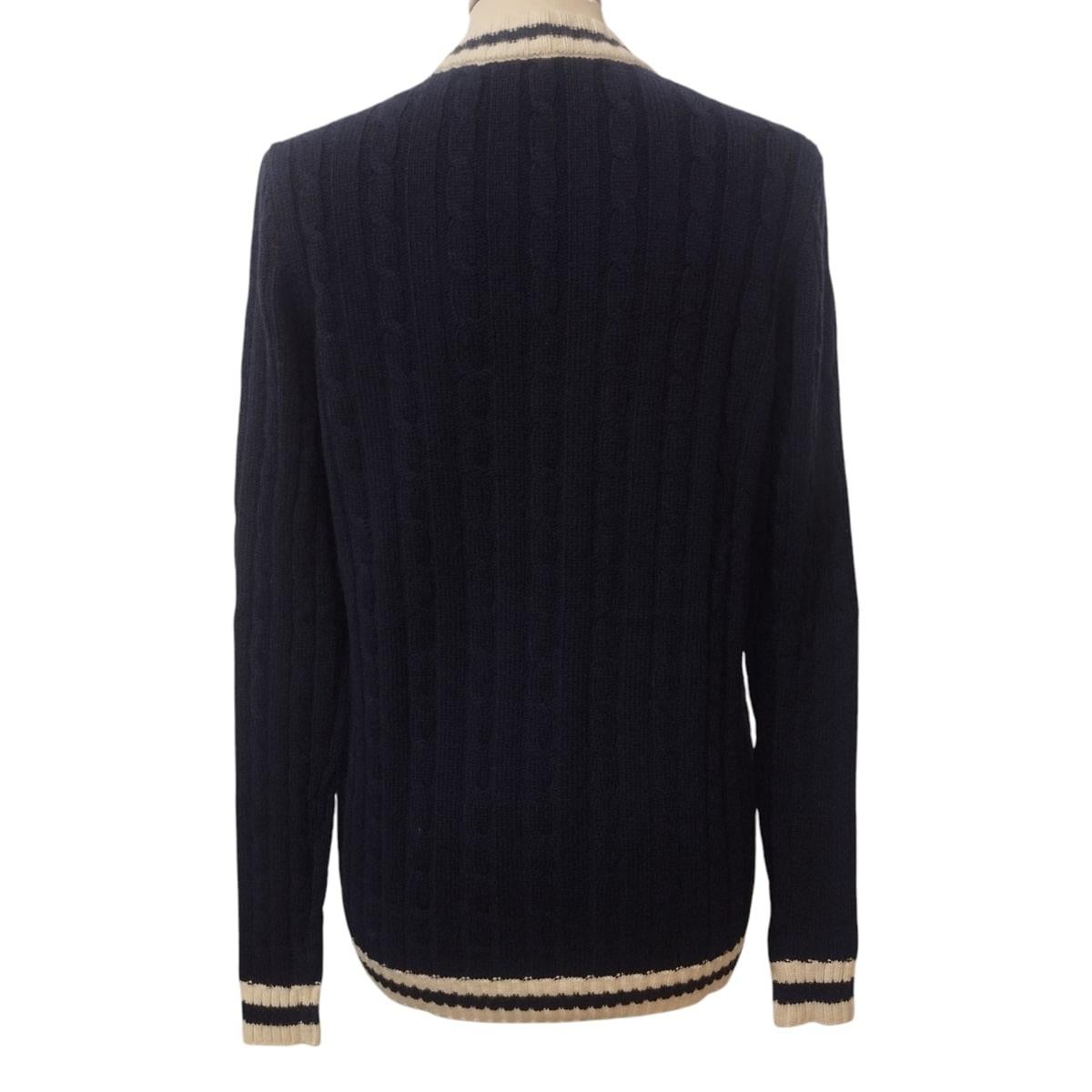 100% Cashmere
Blue and white color
Button closure
Two pockets
Shoulder/hem cm 70 (27,5 inches)
Shoulder cm 40 (15,7 inches)
Original price € 1390
Fast international shipping from Italy included in the price