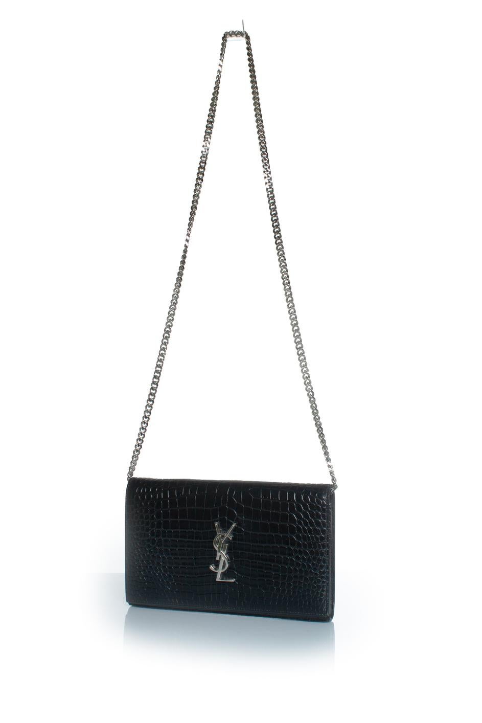 Saint Laurent, Cassandra Lederarmband aus Leder an einer Kette im Angebot 3