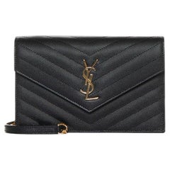 Saint Laurent Cassandre Clutch — Black