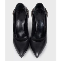 Saint Laurent, talons en cuir noir avec queue de chaîne, 37 ans
