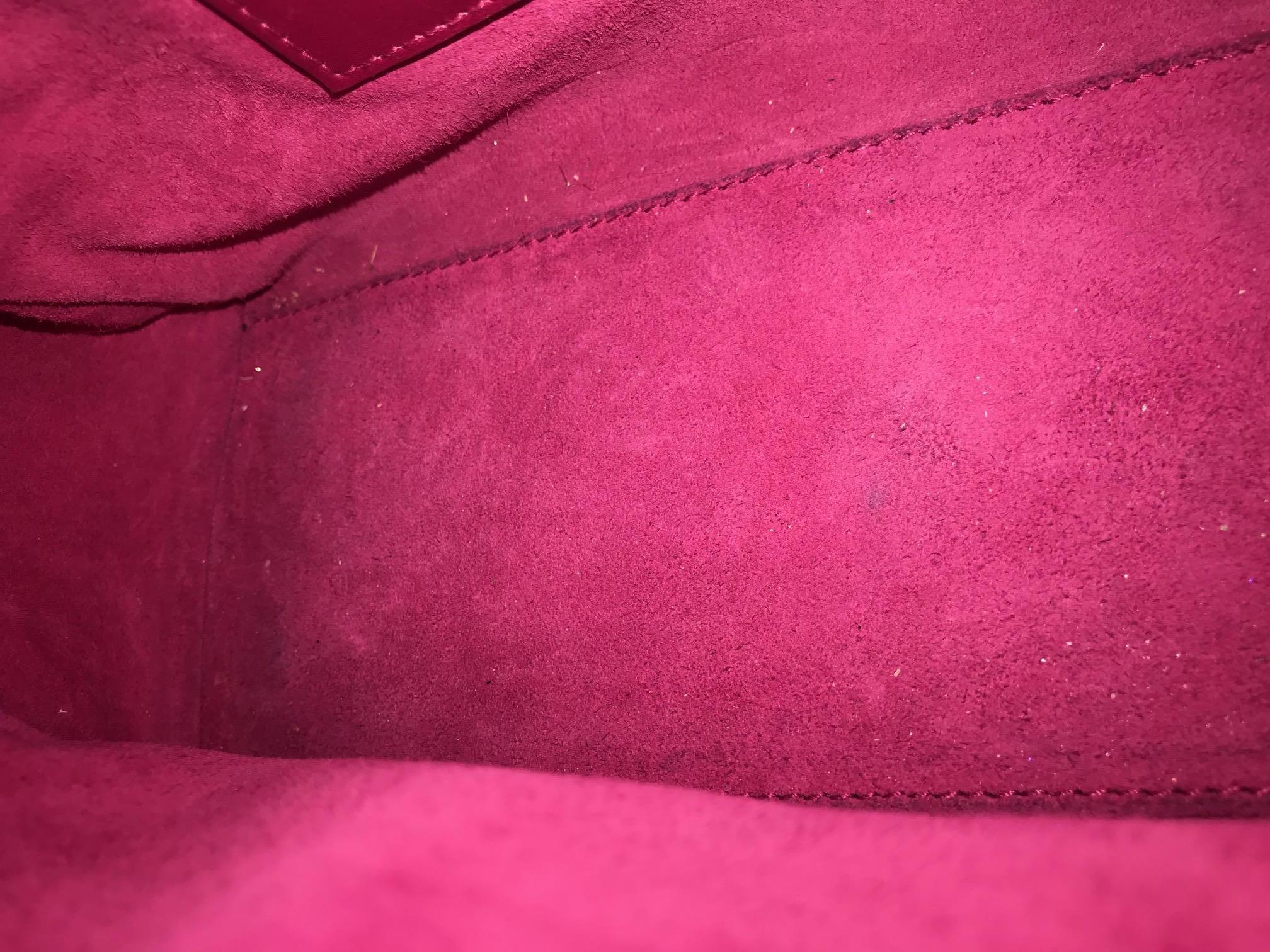Saint Laurent Classic Duffle 6 Bag For Sale 3
