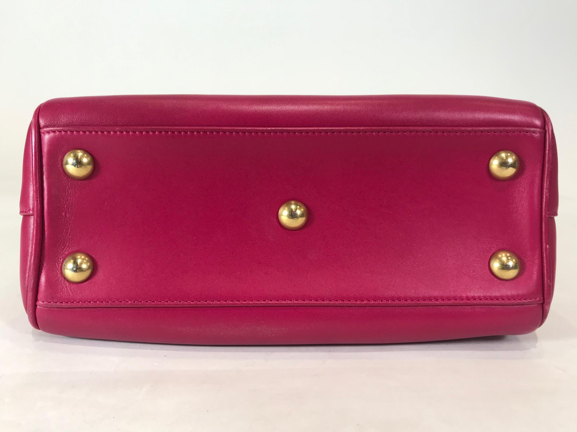 Saint Laurent Classic Duffle 6 Bag In Good Condition For Sale In Roslyn, NY