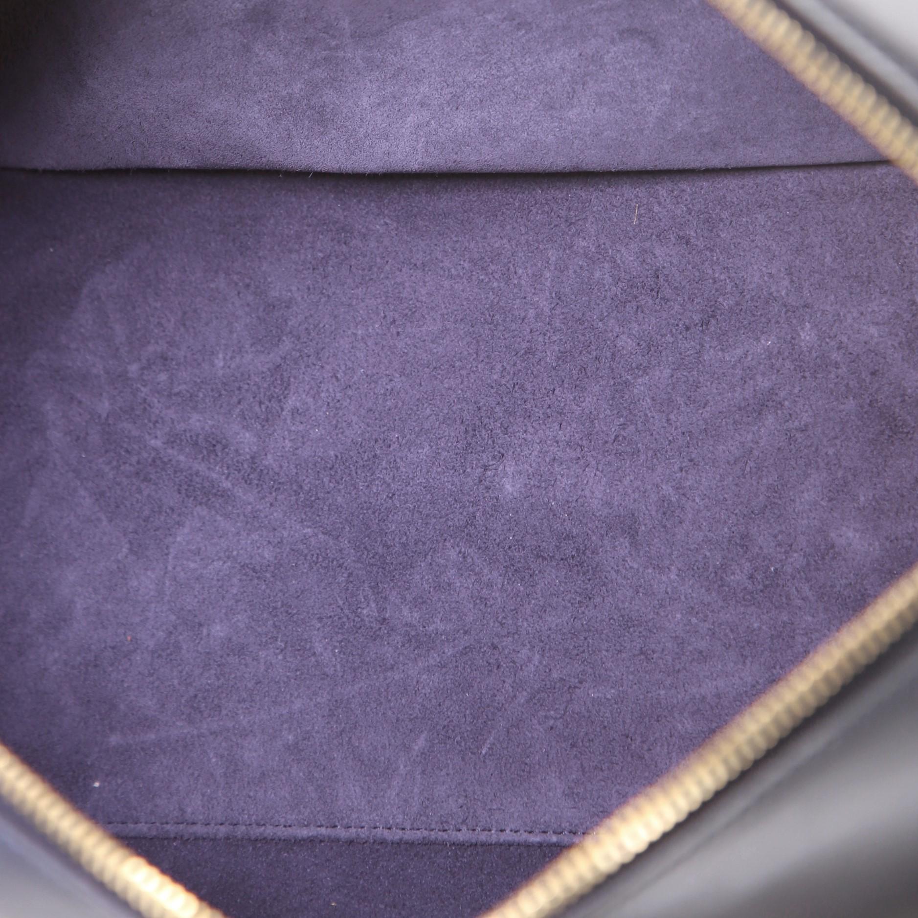 Saint Laurent Klassische Duffle Bag aus Leder 6 2