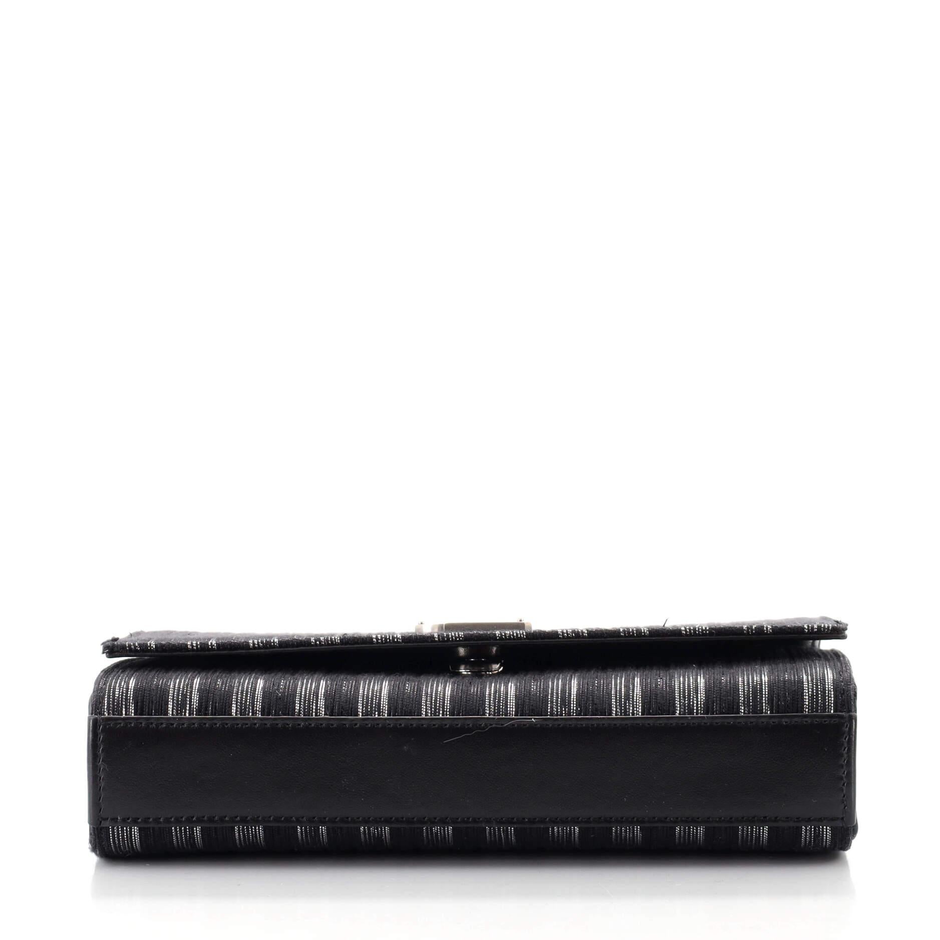 Saint Laurent Klassische Monogramm-Umhängetasche aus gestreiftem Metallic-Stoff, klein für Damen oder Herren