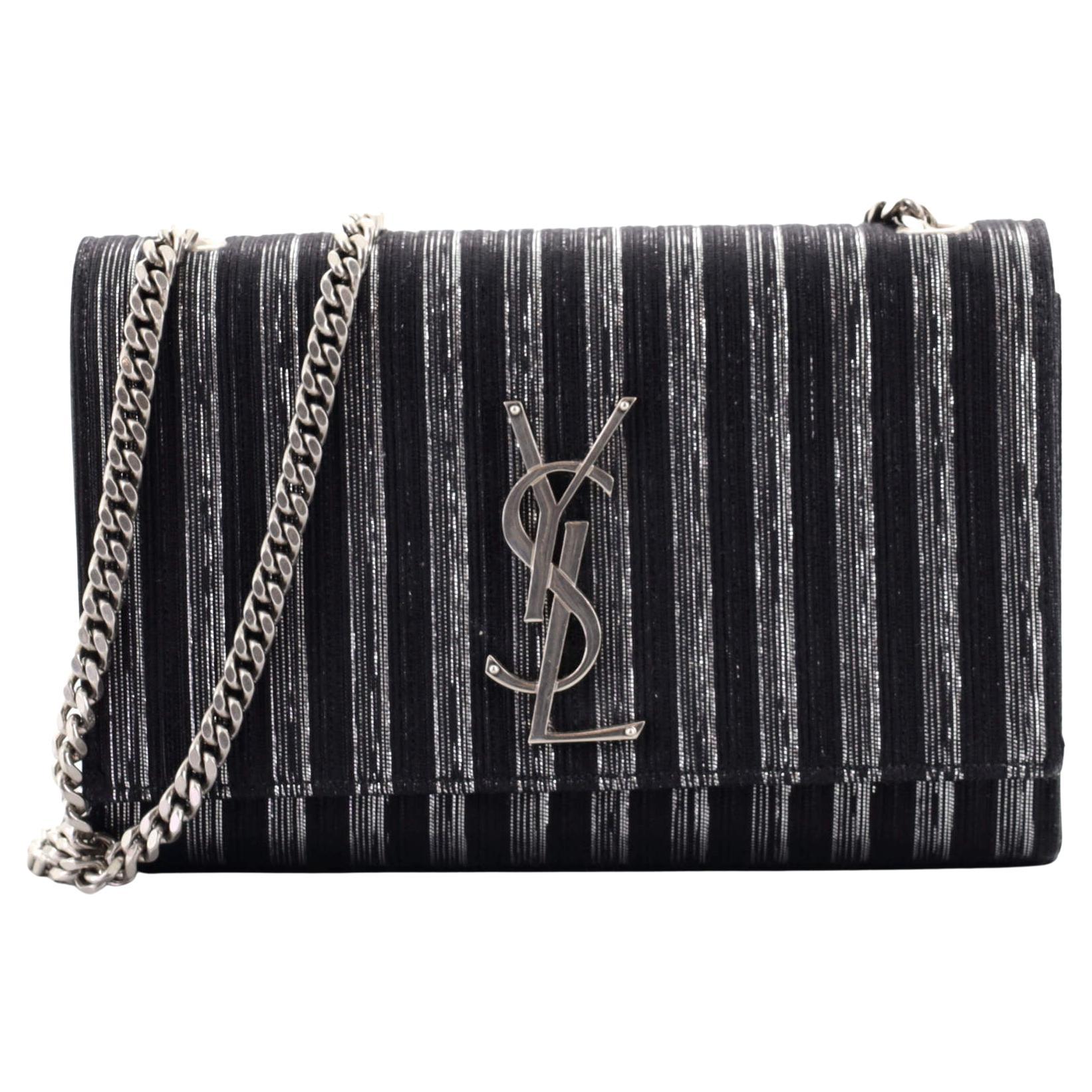 Saint Laurent Klassische Monogramm-Umhängetasche aus gestreiftem Metallic-Stoff, klein