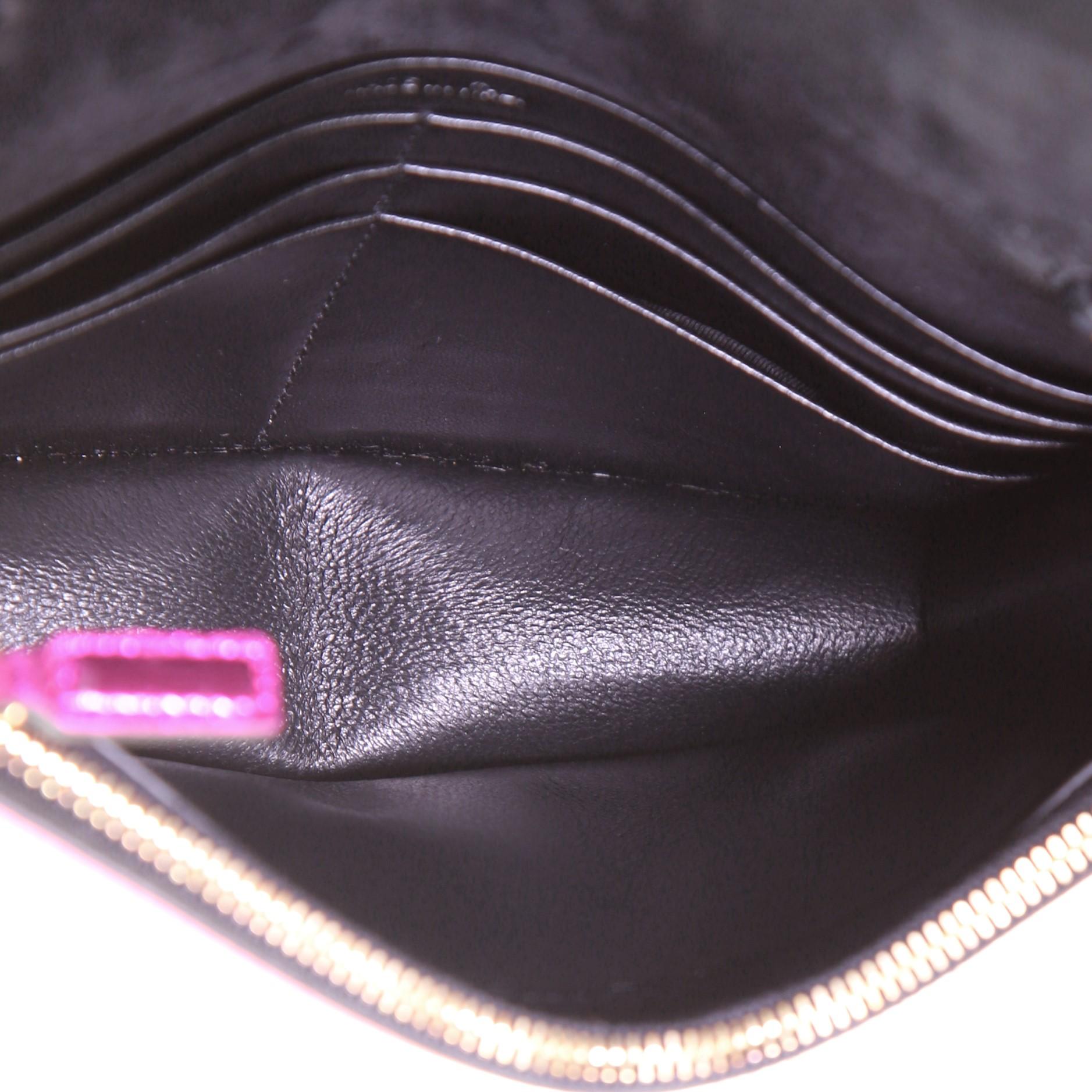 Saint Laurent Classic Monogram Tassel Chain Wallet Leather In Good Condition In Irvine, CA