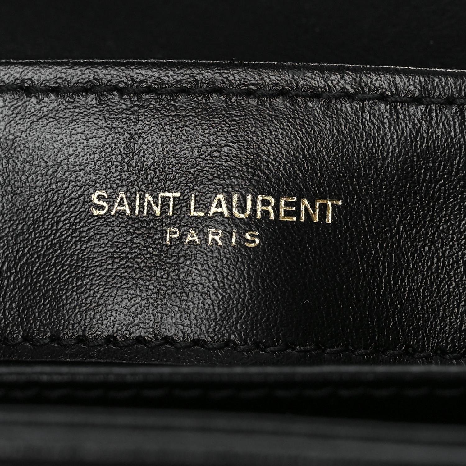 Saint Laurent Bolso Loulou acolchado de piel de becerro negro Y herrajes dorados 2