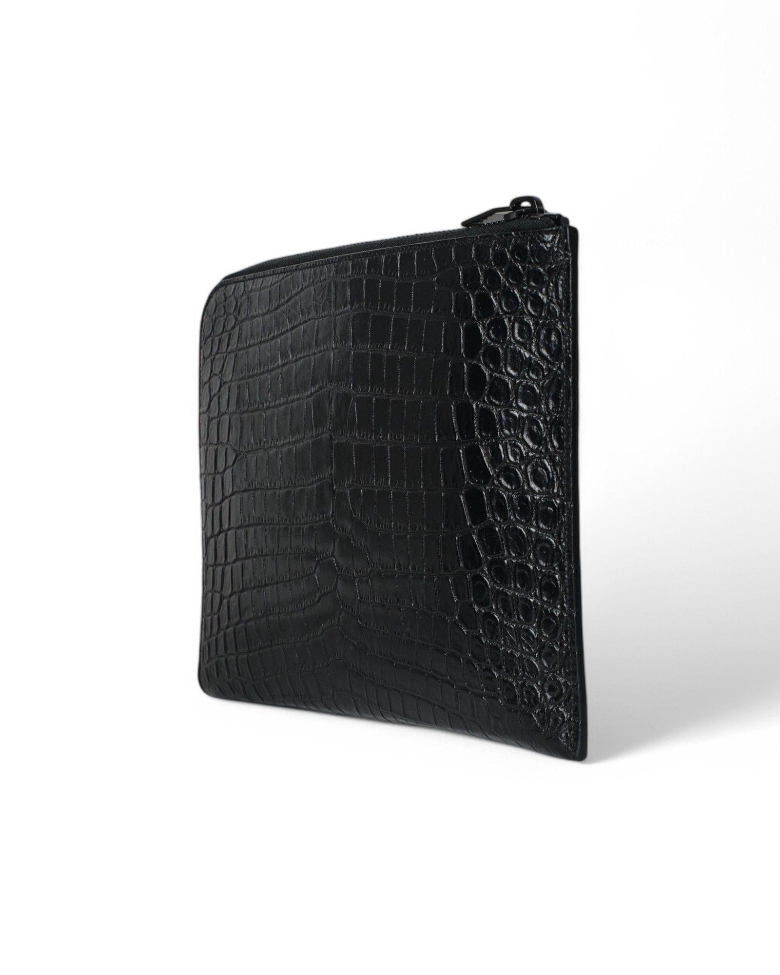 Saint Laurent Clutch Small Lucida Nera in vendita 7