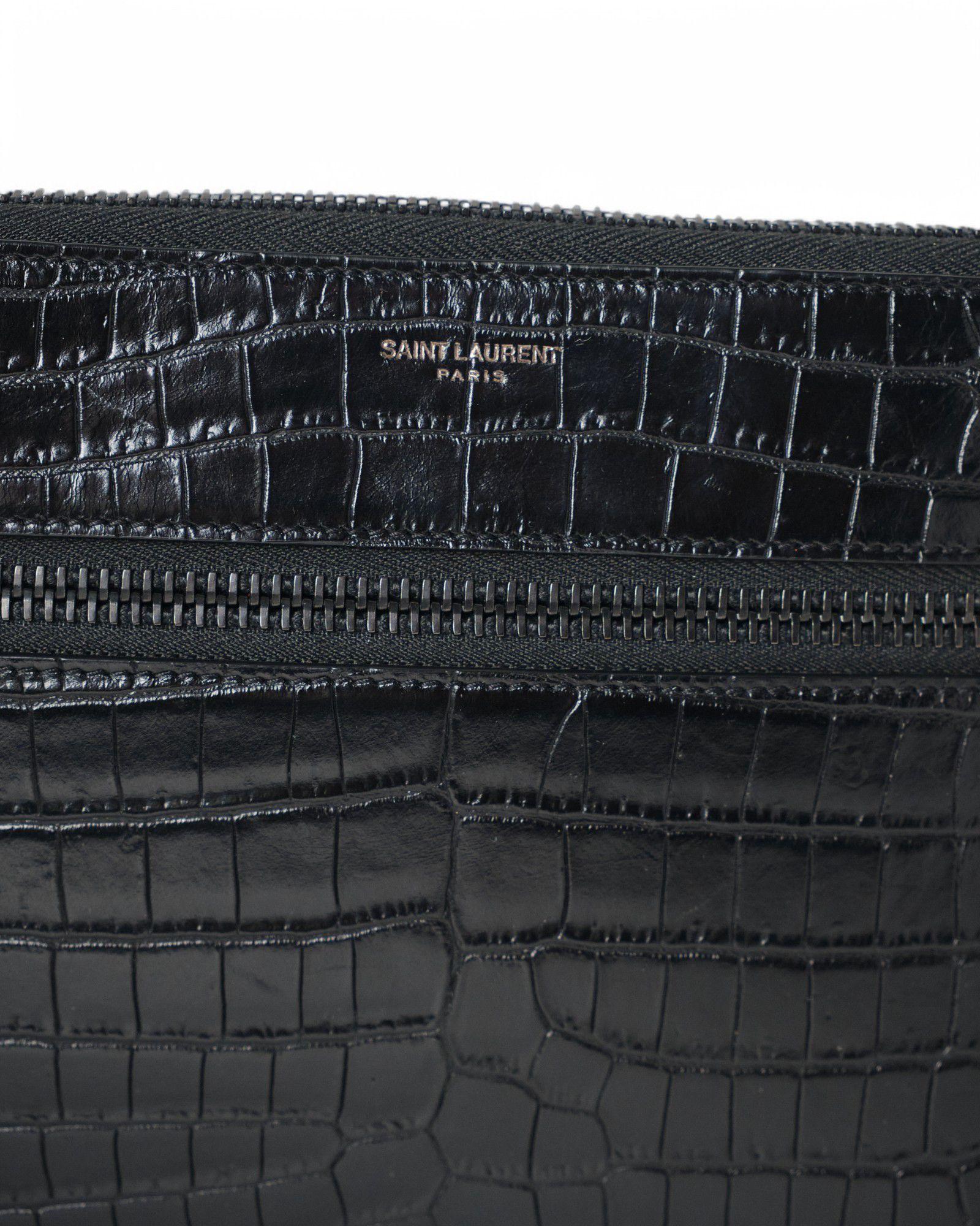 Saint Laurent Clutch Small Lucida Nera in vendita 2