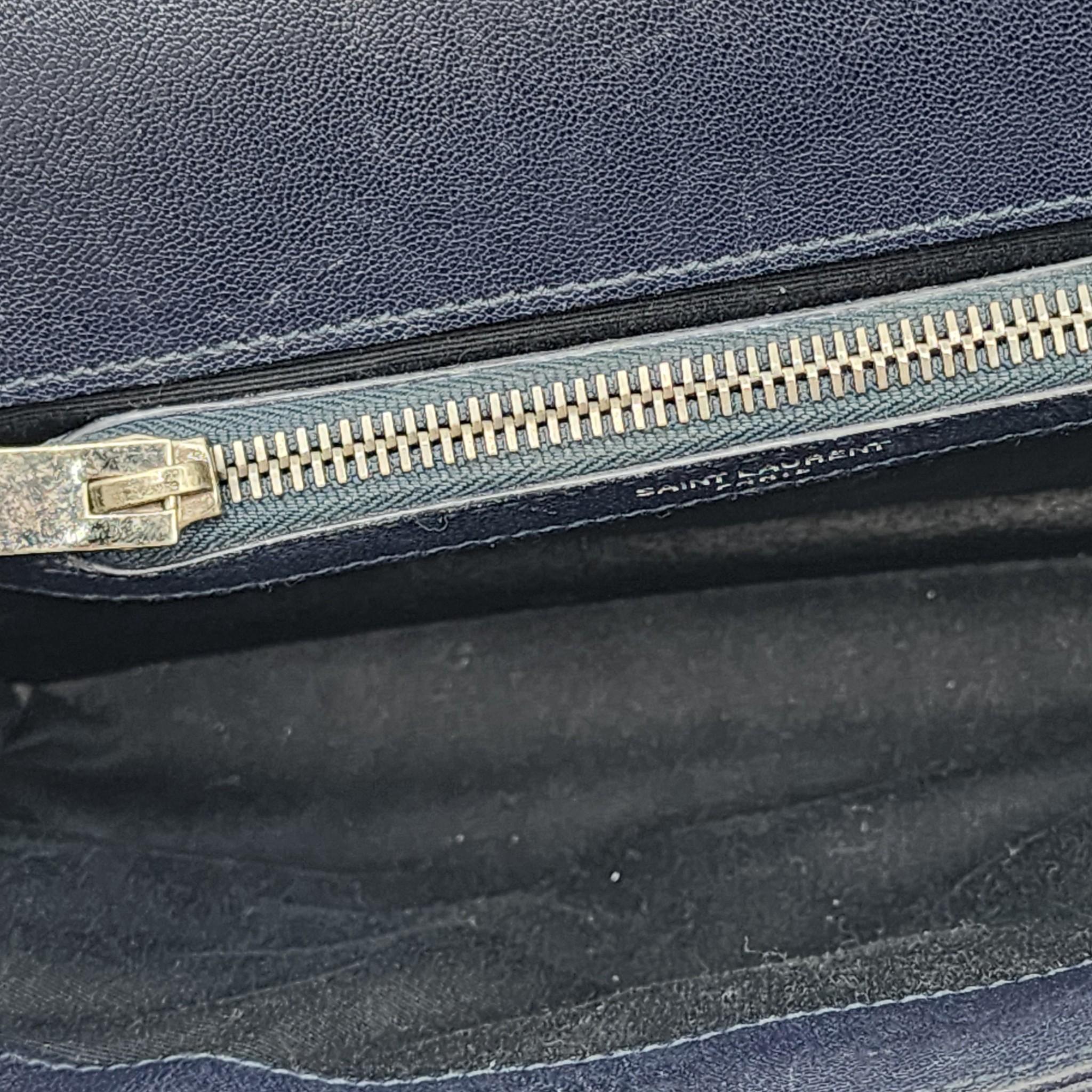 Saint Laurent College Medium Chain Bag - Leather - Blue For Sale 5