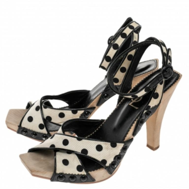 Saint Laurent Creme/Polka Dot gepunktete Slingback-Sandalen aus Stoff und Leder Größe 38 2