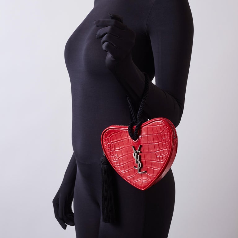 YSL Sac Coeur Heart Shaped Clutch IN CROCODILE-EMBOSSED RED SHINY LEAT –  THE MODAOLOGY