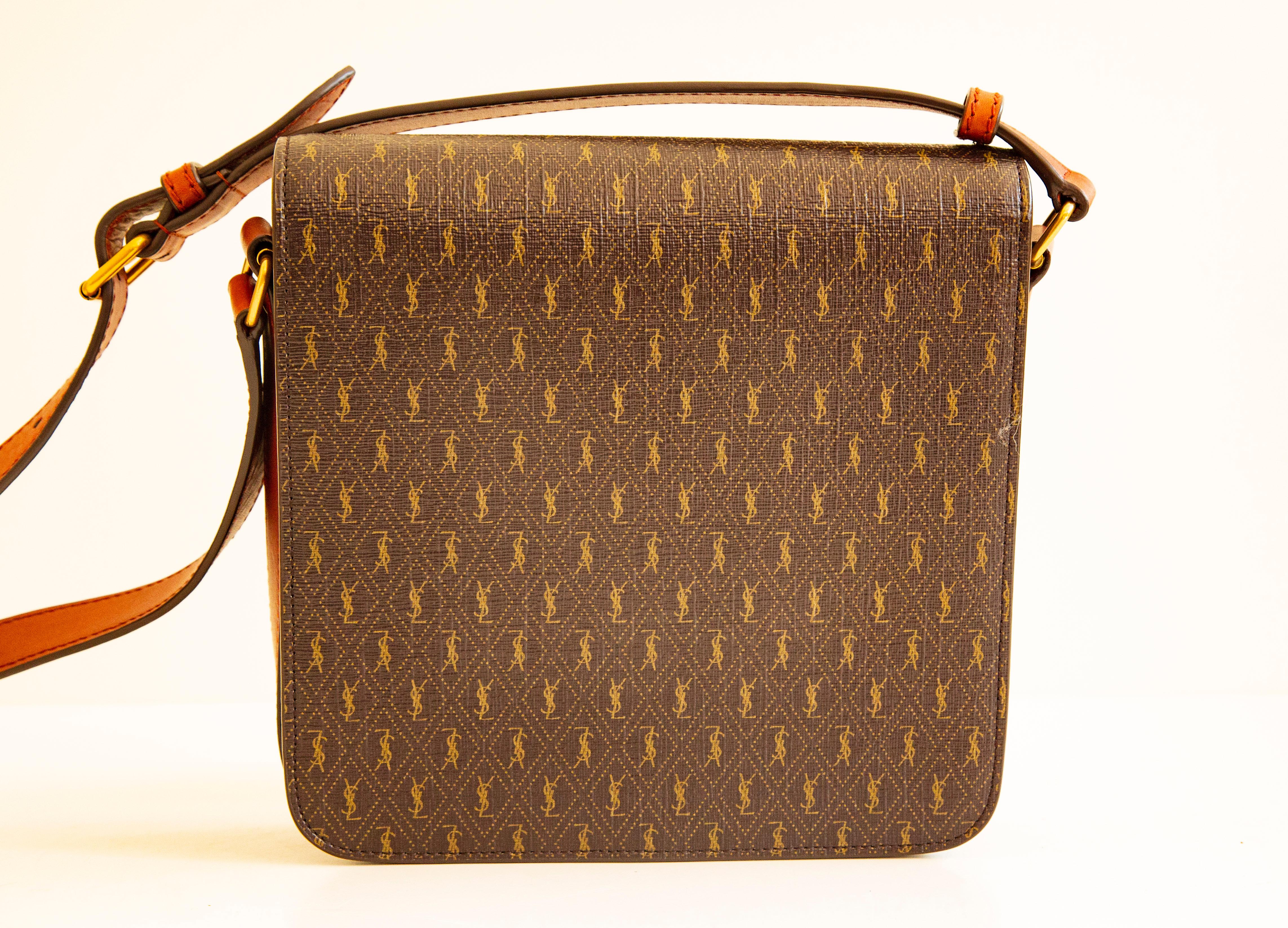 Saint Laurent Crossbody Bag in Monogram Coated Canvas and Brown Leather  In Excellent Condition For Sale In Arnhem, NL