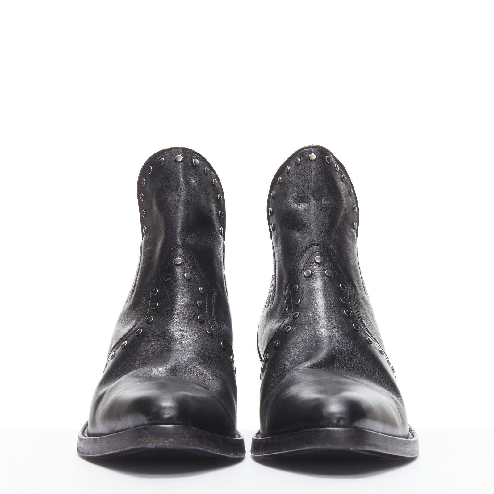 Nero SAINT LAURENT Dakota 50, stivaletto western in pelle nera con borchie EU42
