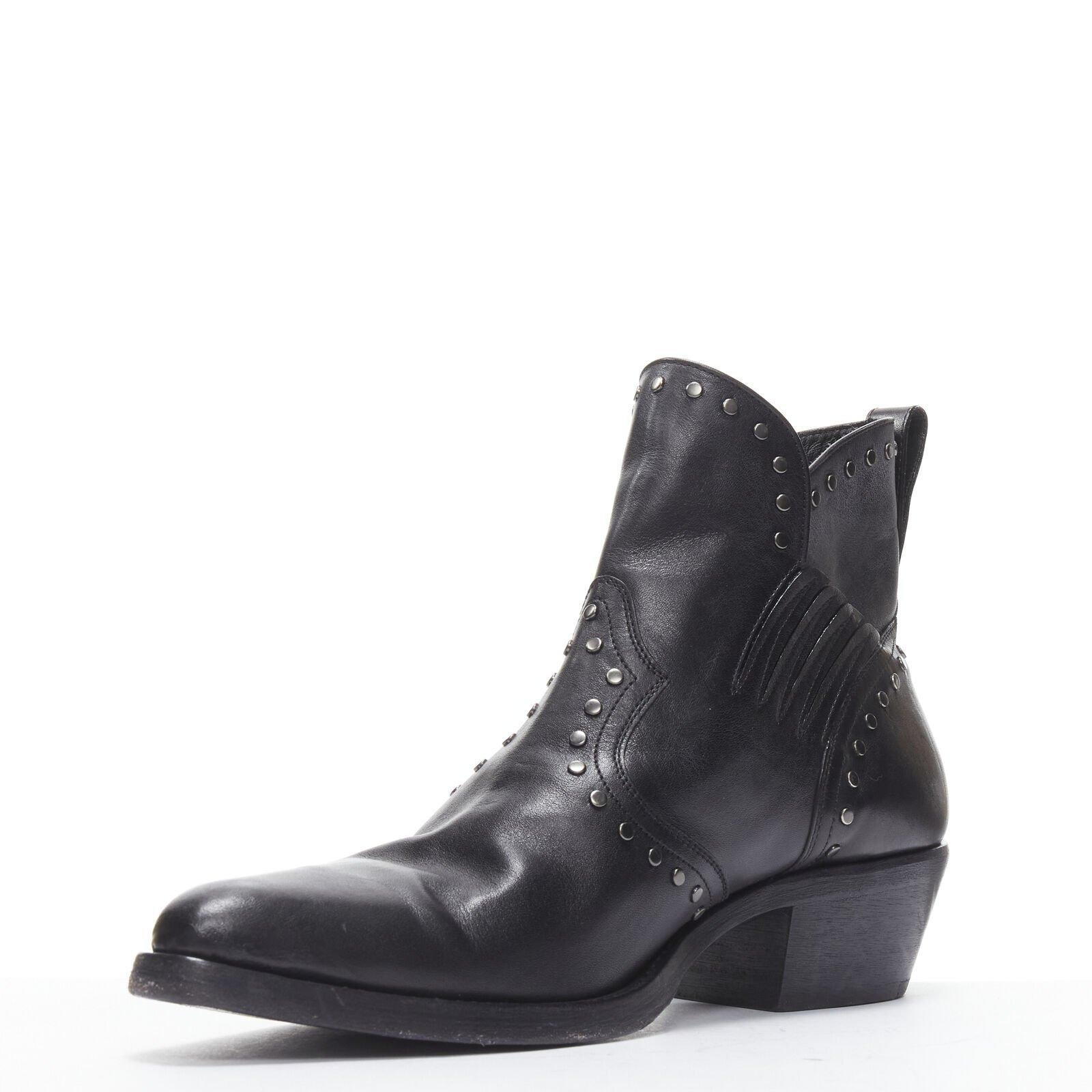 Uomo SAINT LAURENT Dakota 50, stivaletto western in pelle nera con borchie EU42