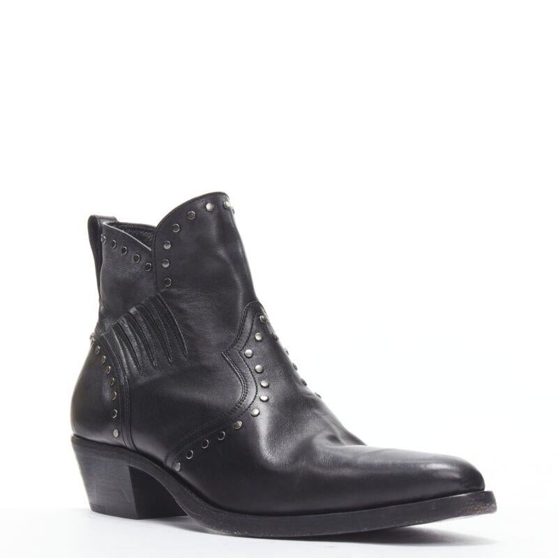 SAINT LAURENT Dakota 50 black leather studded western ankle boot EU43
Reference: TGAS/B01745
Brand: Saint Laurent
Designer: Anthony Vaccarello
Model: Dakota 50
Collection: Runway
Material: Leather
Color: Black
Pattern: Solid
Extra Details: Dakota