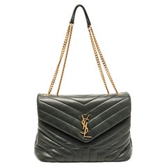Saint Laurent Borsa a tracolla media LouLou in pelle matelassé verde scuro