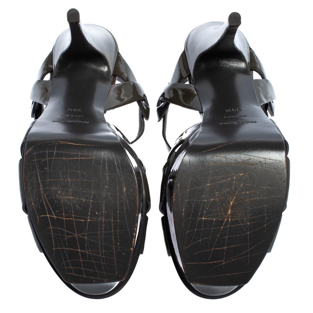 Saint Laurent Dark Grey Patent Leather Tribute Ankle Strap Sandals Size 39.5 In Good Condition In Dubai, Al Qouz 2