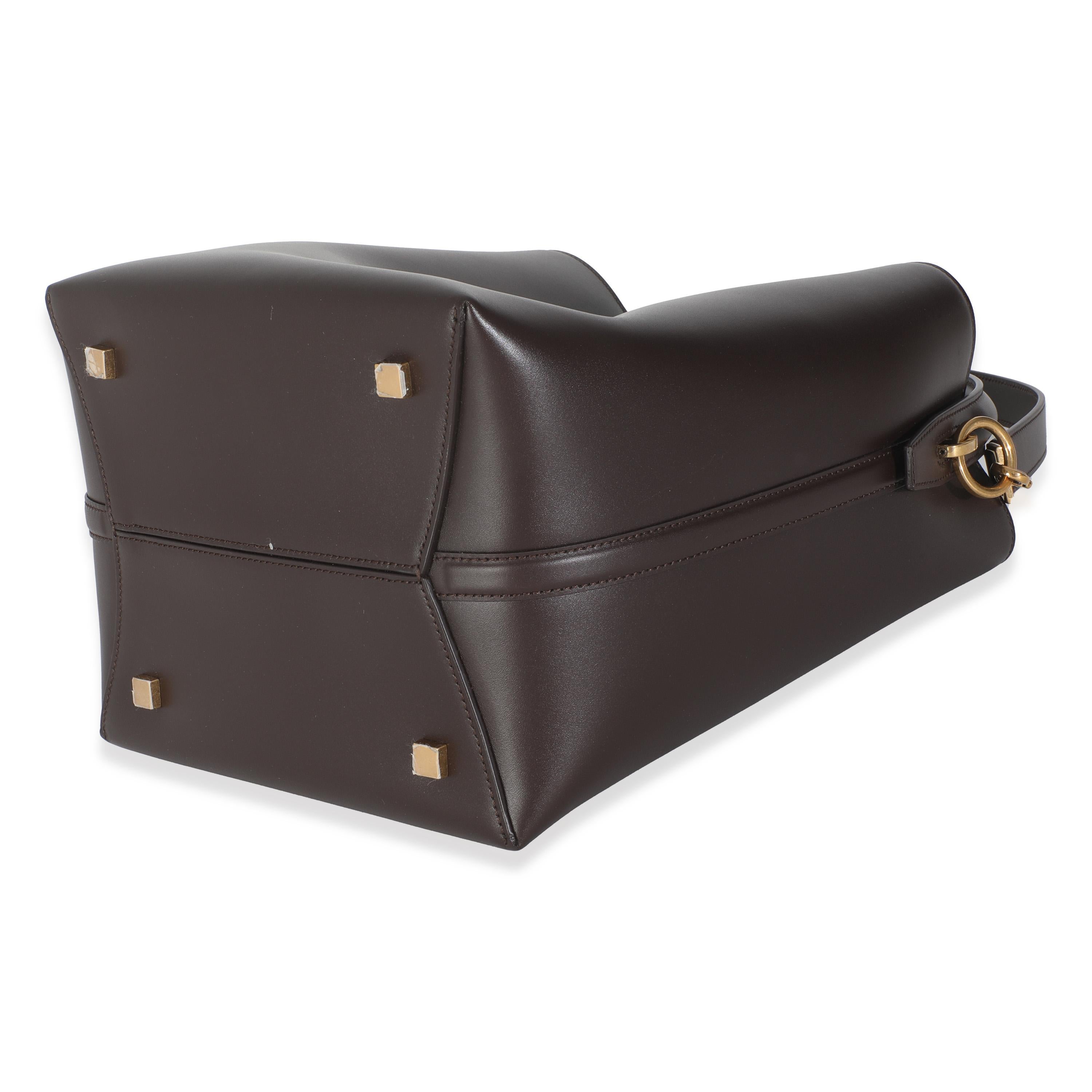 Saint Laurent Dark Sweet Choco Shiny Calfskin Le 37 Bucket Bag In Excellent Condition For Sale In New York, NY